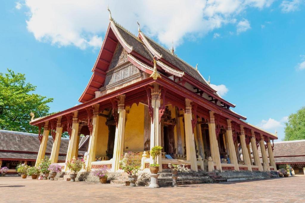 โรงแรมสุวรรณา 2 เวียงจันทน์ ภายนอก รูปภาพ